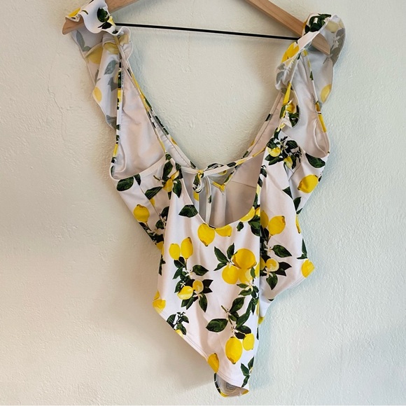 Demi’s swimwear lemon 🍋 One Piece Swimsuit - Picture 4 of 5